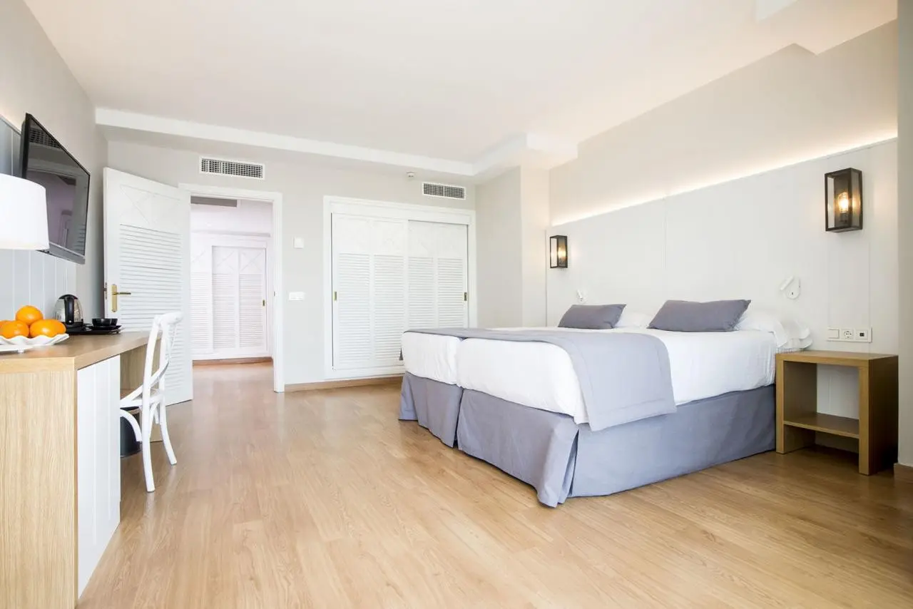 Estival Torrequebrada — ESTIVAL TORREQUEBRADA