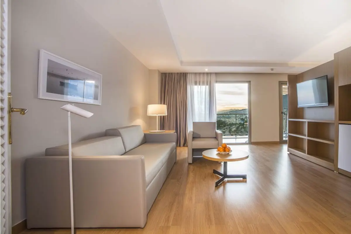 Estival Torrequebrada — ESTIVAL TORREQUEBRADA