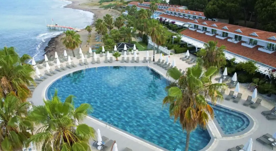 Basen w hotelu Flora Garden Beach Hotel - Adult Only