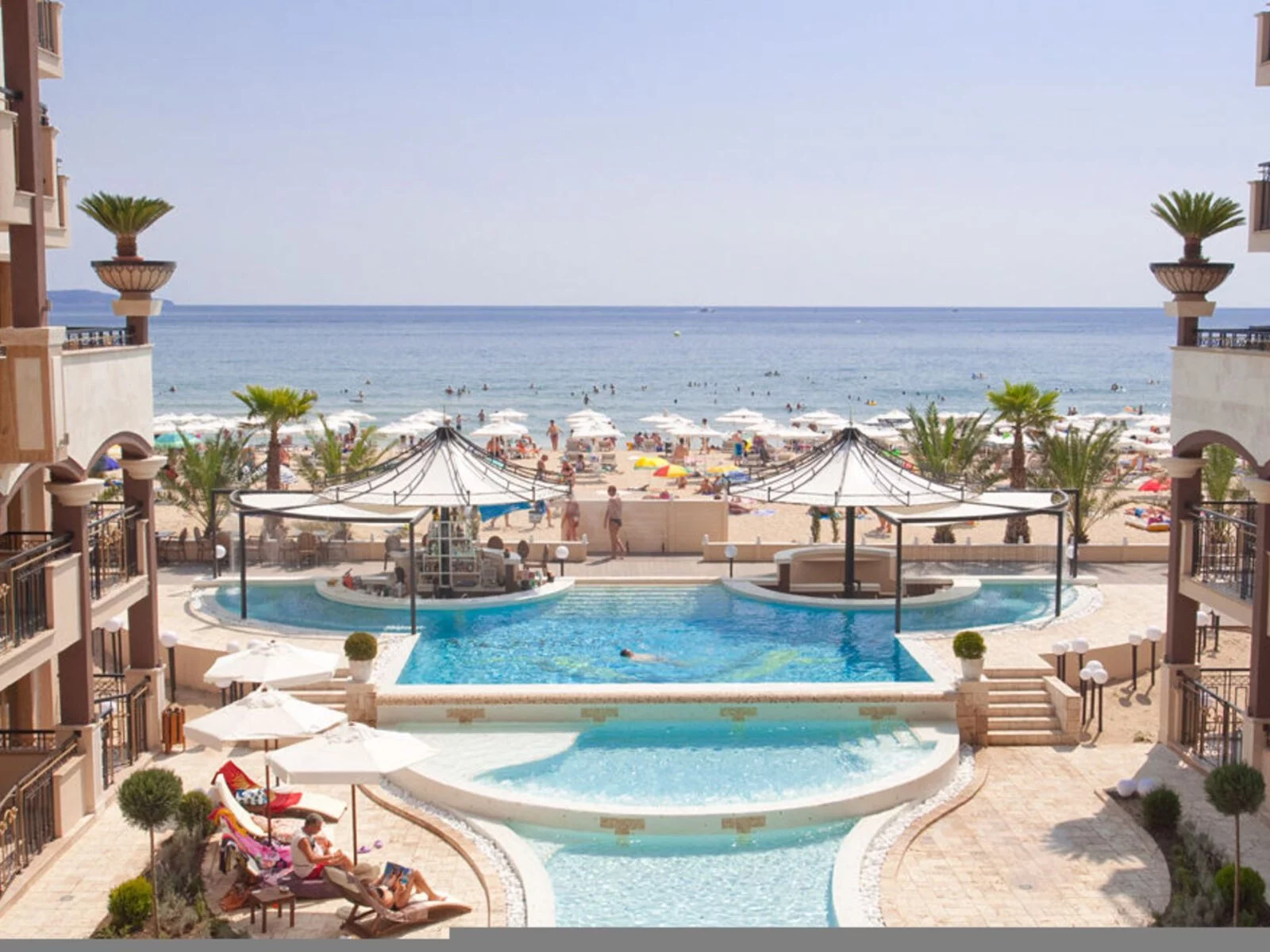 Hotel Golden Rainbow Vip Residence Aparthotel