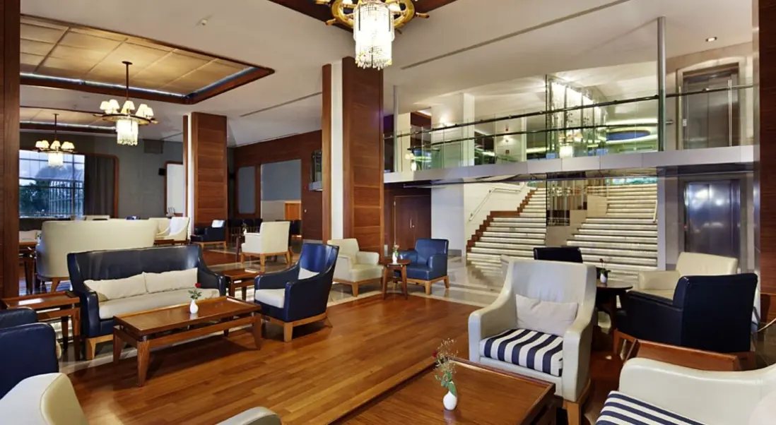 Lobby hotelu Grand Side