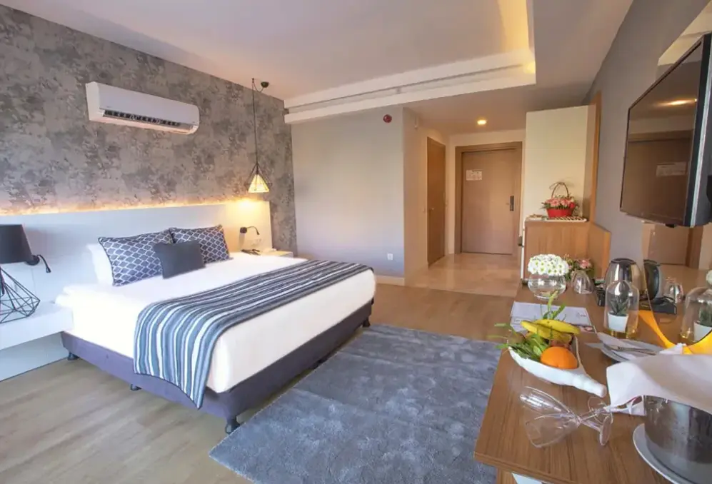 Pokój w hotelu Greenwood Suites Resort