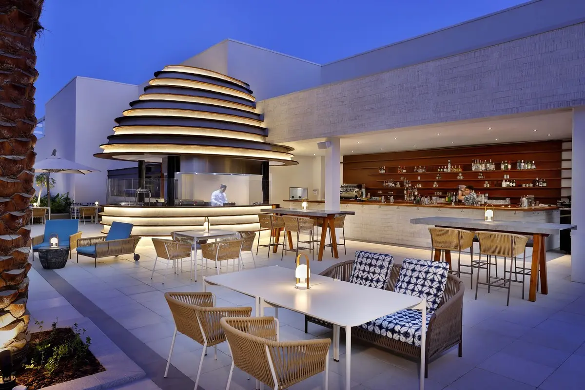 Hilton Abu Dhabi Yas Island — HILTON ABU DHABI YAS ISLAND
