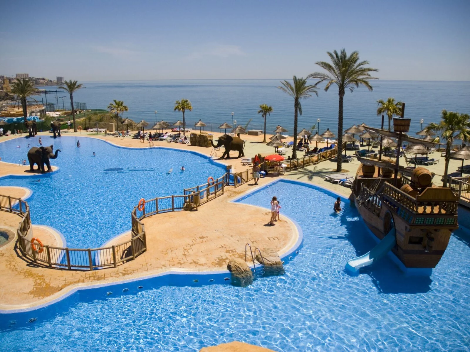 Hotel Holiday World Polynesia