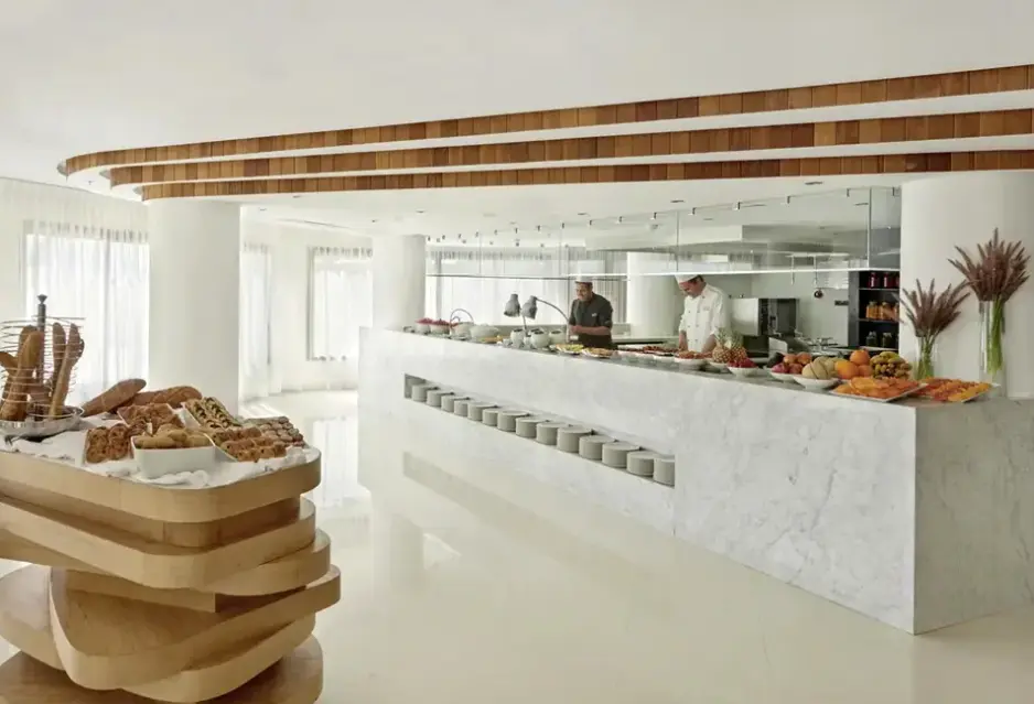 Restauracja i jedzenie w hotelu Hyatt Place Taghazout Bay