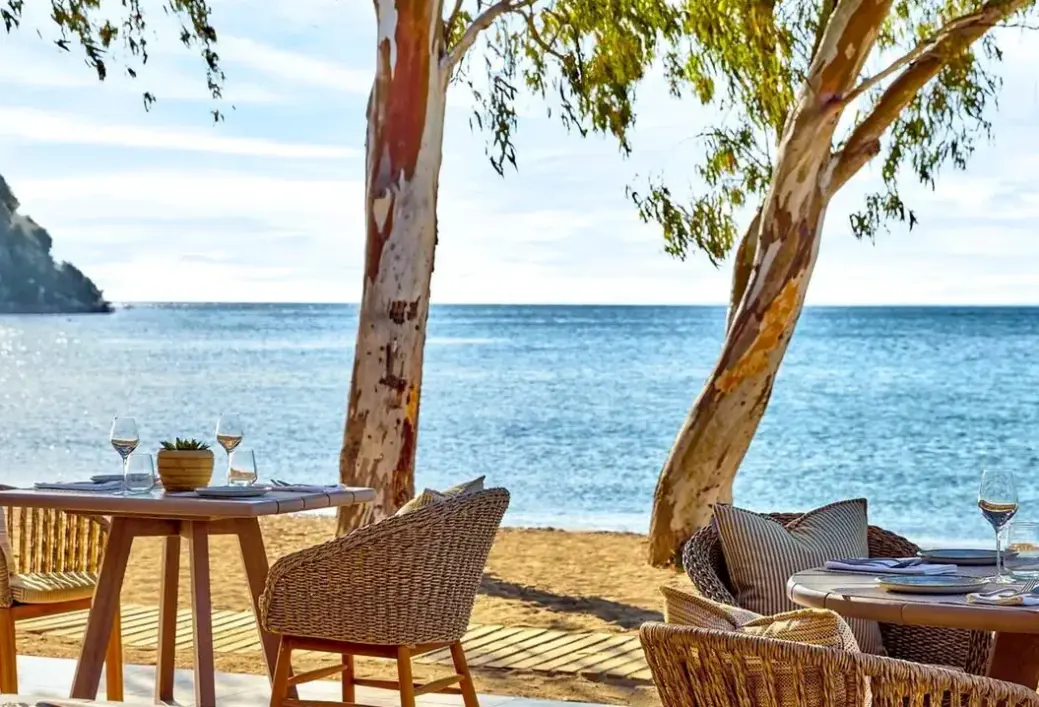 Plaża przy hotelu Ikos Odisia