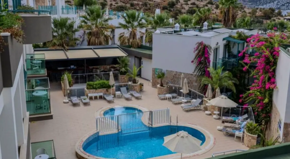 Basen w hotelu Jasmin Beach Hotel