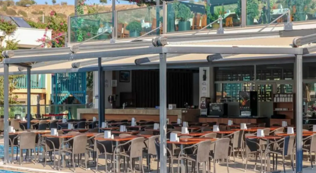 Restauracja i jedzenie w hotelu Jasmin Beach Hotel