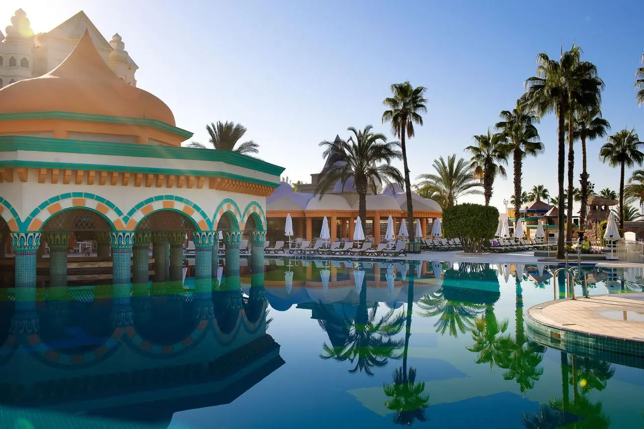 Kamelya Collection Aishen Club — KAMELYA AISHEN CLUB