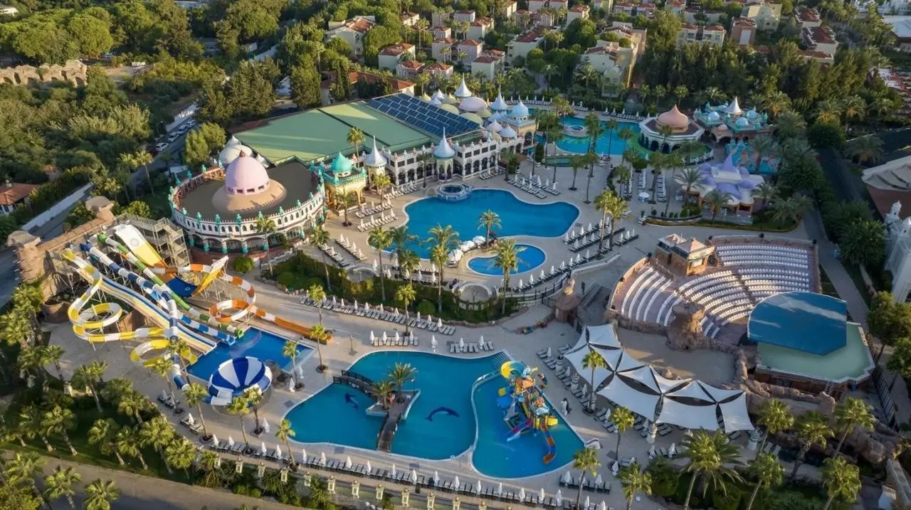 Kamelya Collection Aishen Club — KAMELYA AISHEN CLUB