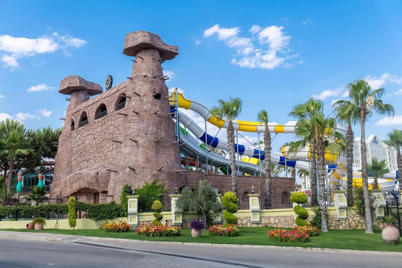 Kamelya Collection Aishen Club — KAMELYA AISHEN CLUB