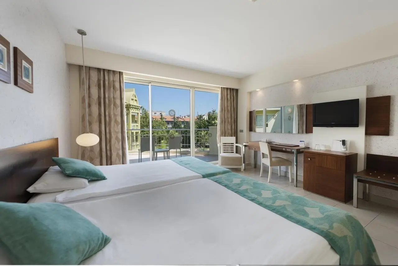 Kamelya Collection Aishen Club — KAMELYA AISHEN CLUB