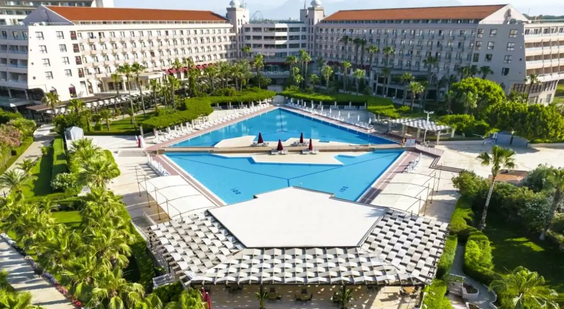 Basen w hotelu Kaya Belek