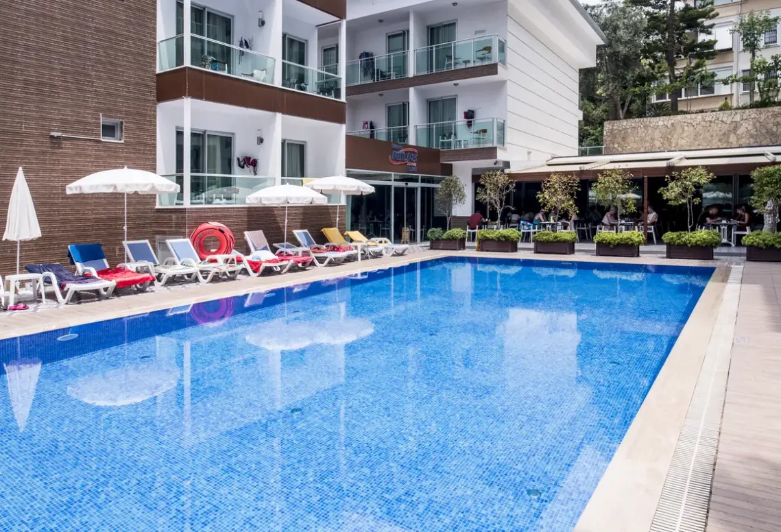Basen w hotelu Kleopatra Atlas