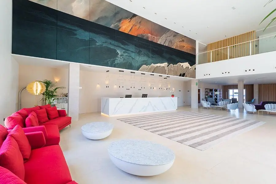 Lobby hotelu Lava Beach
