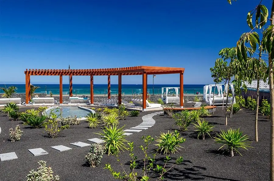 Pokój w hotelu Lava Beach