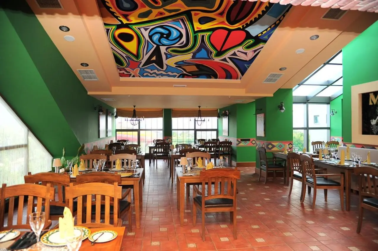 Limak Lara Deluxe Hotel & Resort — LIMAK LARA DELUXE