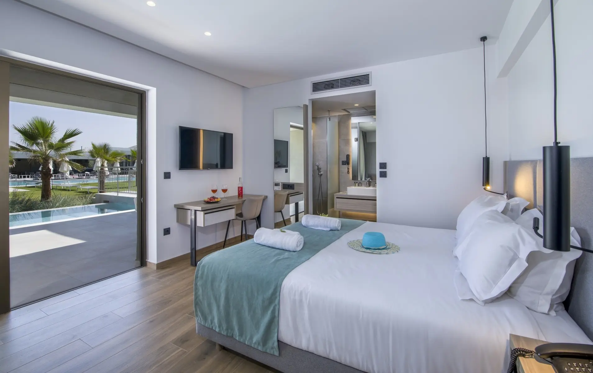 Pokój w hotelu Myrion Beach Resort