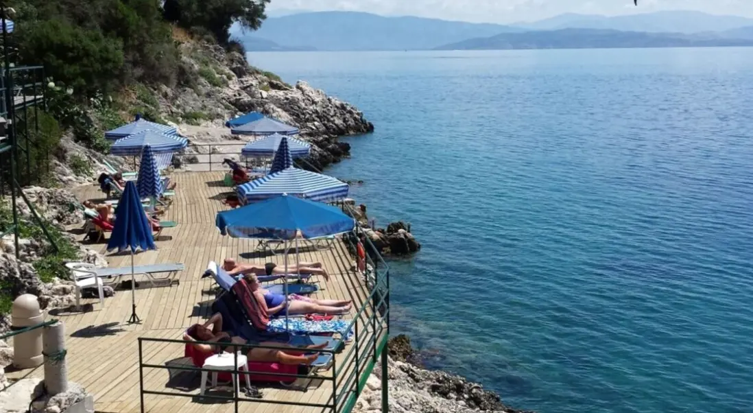 Plaża przy hotelu Nautilus Barbati