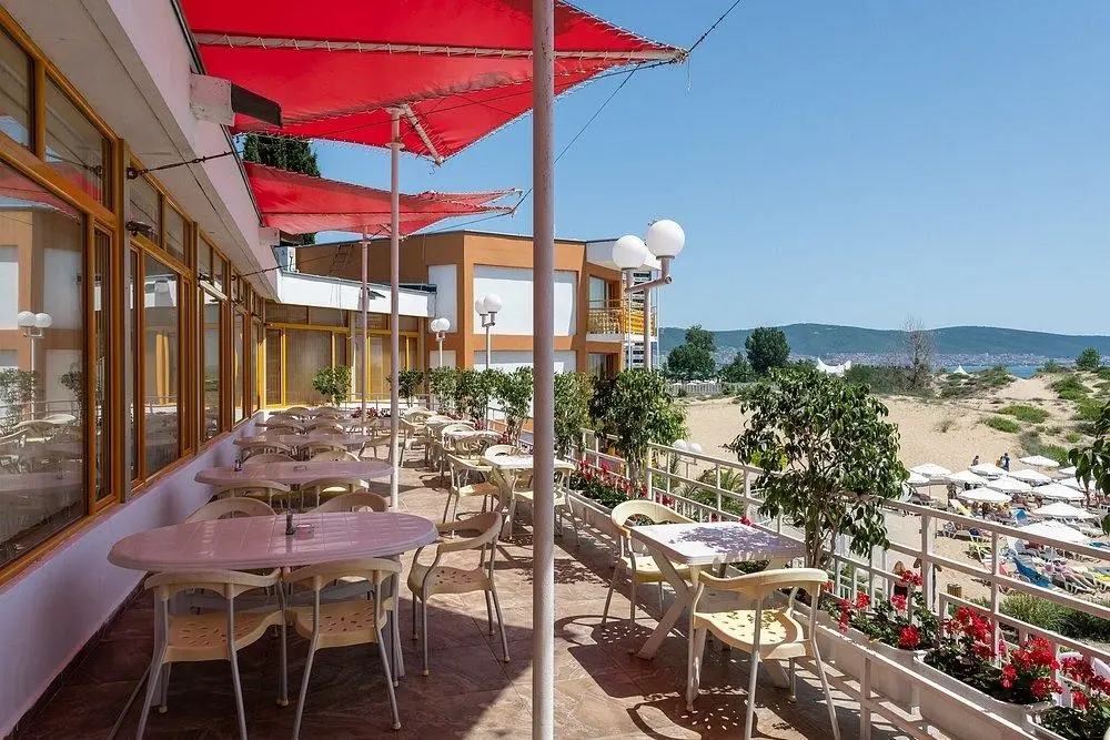 Restauracja i jedzenie w hotelu Nessebar Beach