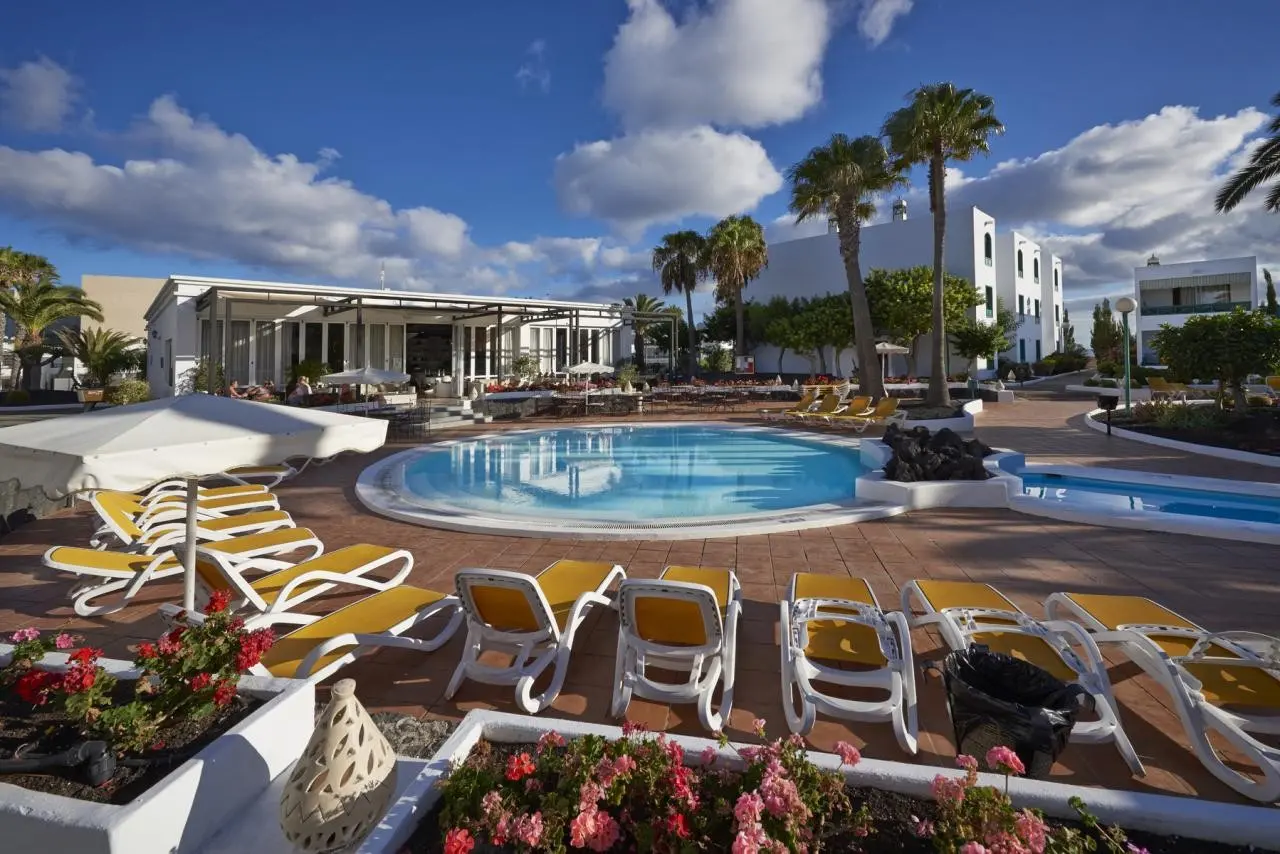 Oasis Lanz Beach Mate — OASIS LANZ BEACH MATE