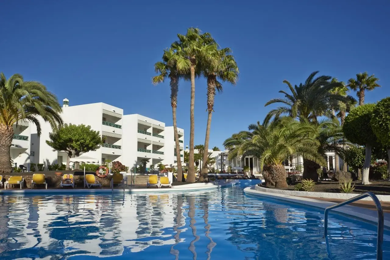 Oasis Lanz Beach Mate — OASIS LANZ BEACH MATE