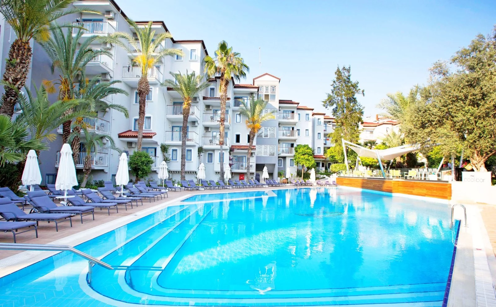 Hotel Paloma Marina Suites