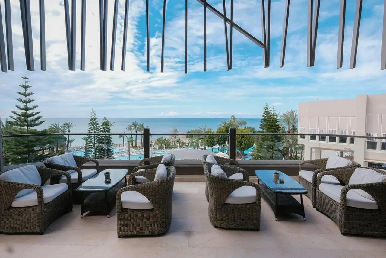 Paloma Perissia — PALOMA PERISSIA