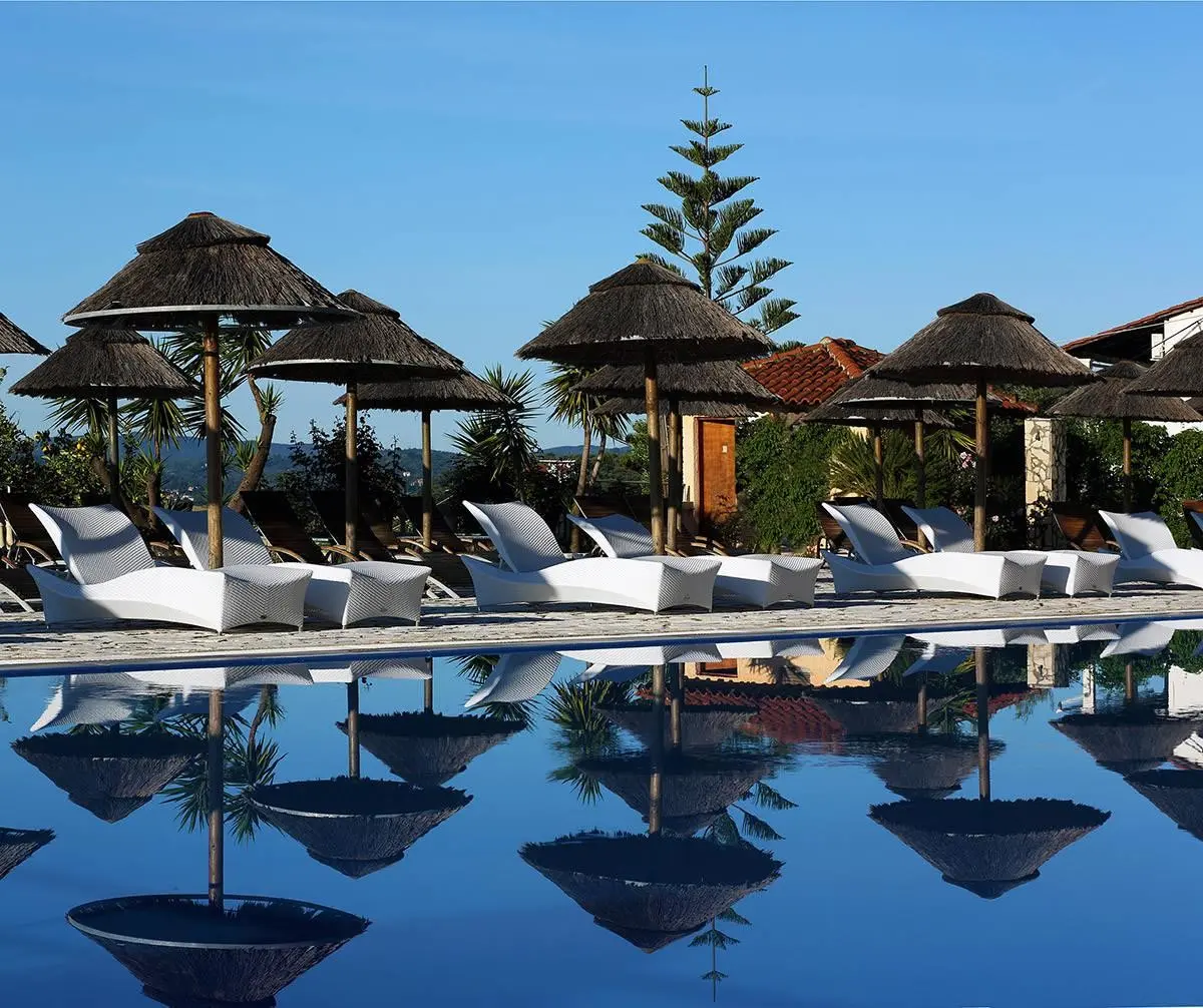 Pantokrator Hotel — PANTOKRATOR