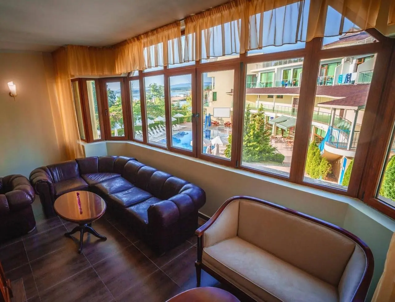 Perla Beach Resort — PERLA SUN