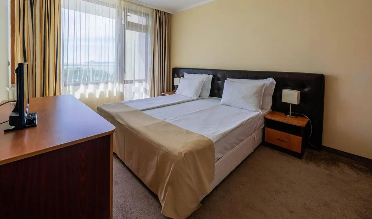 Perla Beach Resort — PERLA SUN