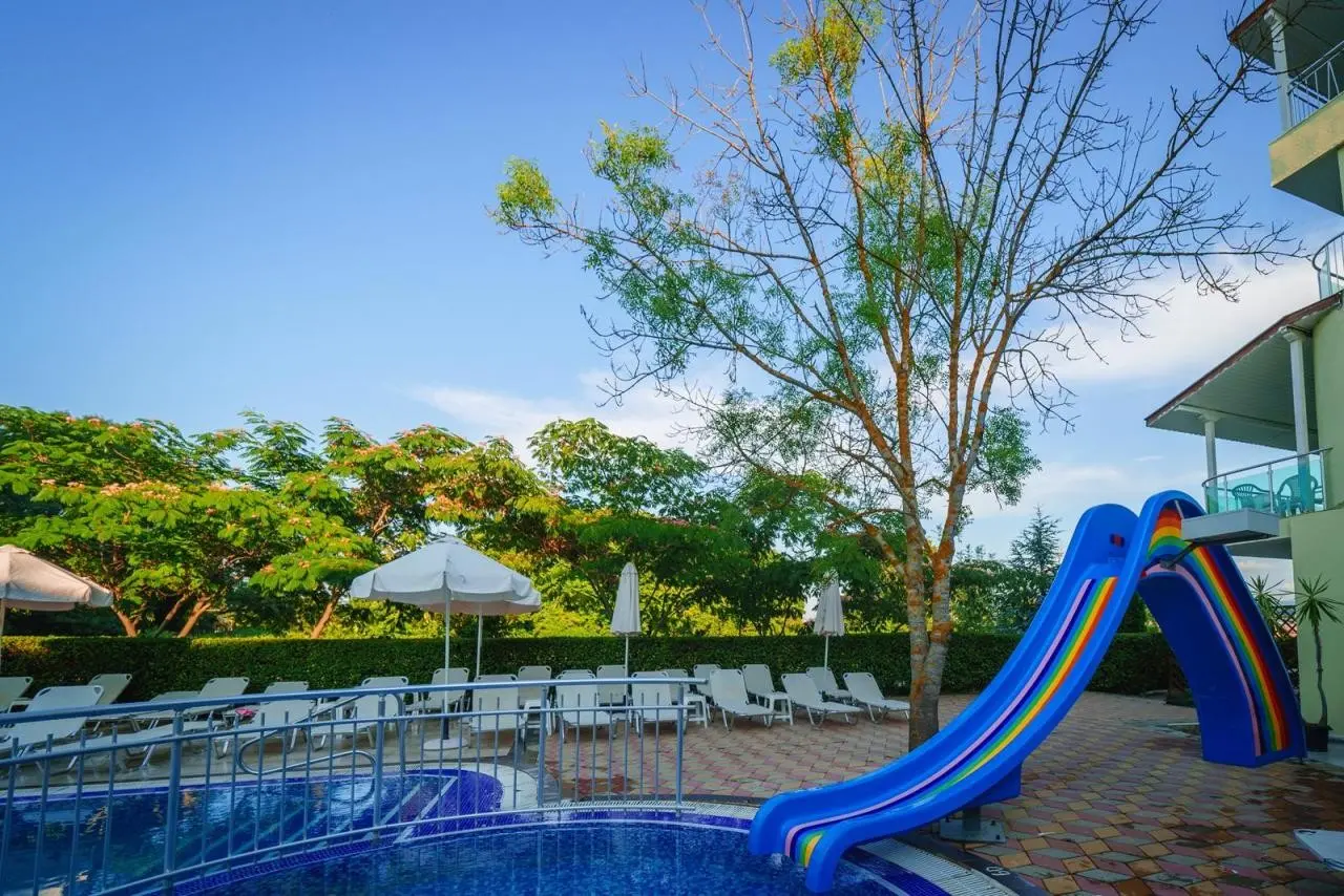 Perla Beach Resort — PERLA SUN