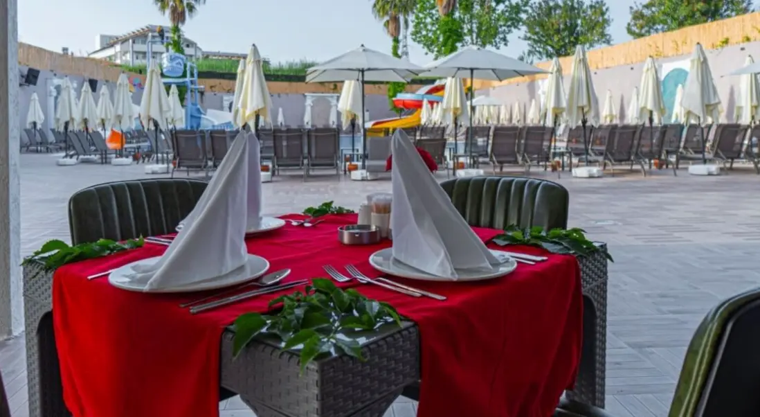 Pokój w hotelu Q Ella Beach Hotel