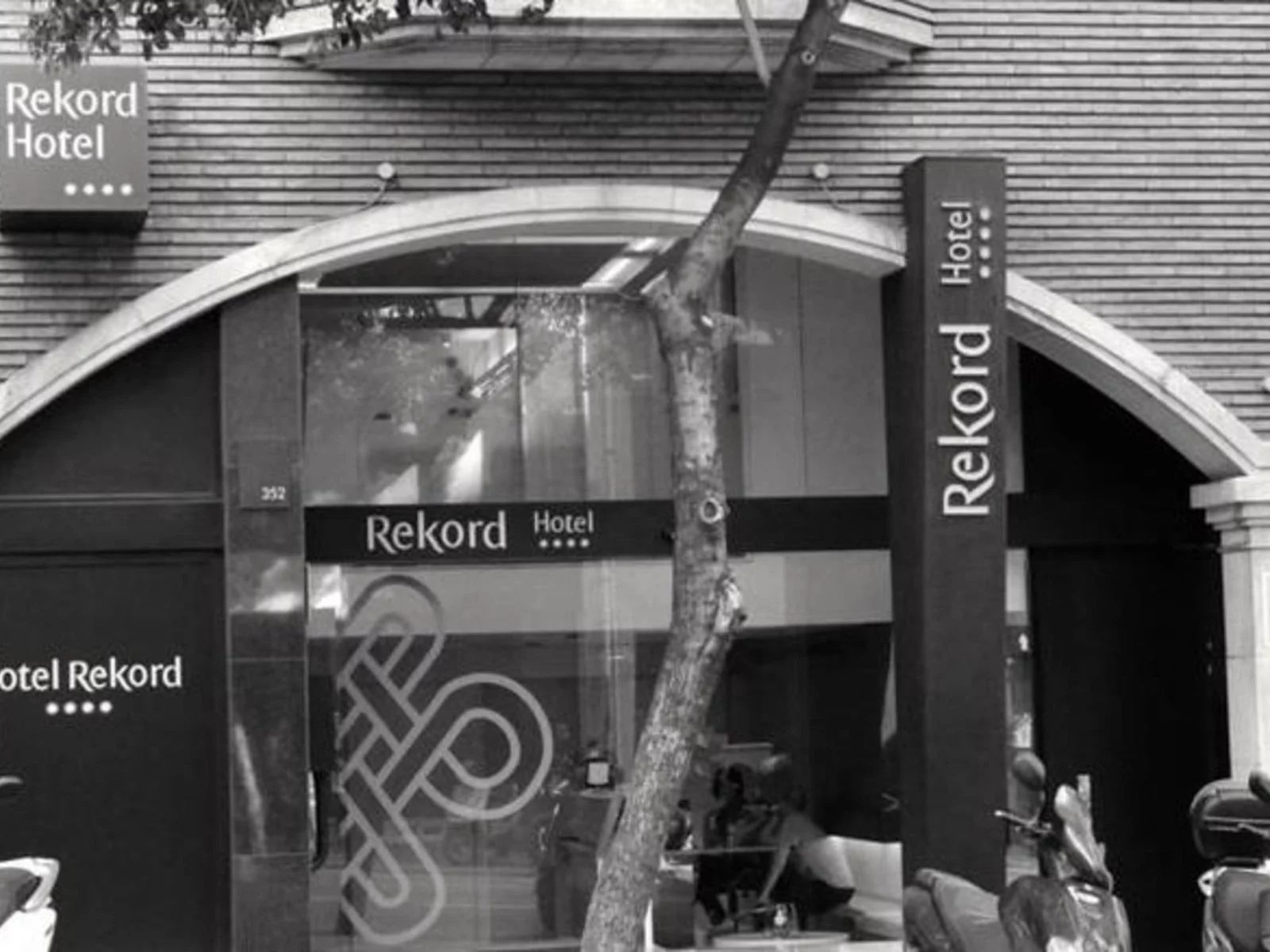 Hotel Rekord