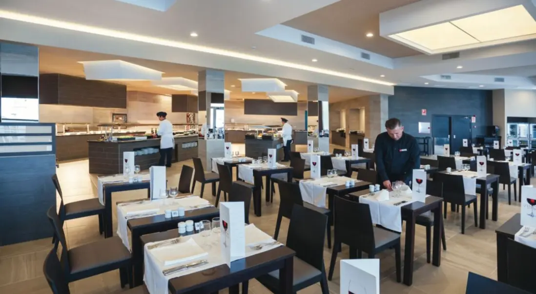 Restauracja i jedzenie w hotelu Riu Monica