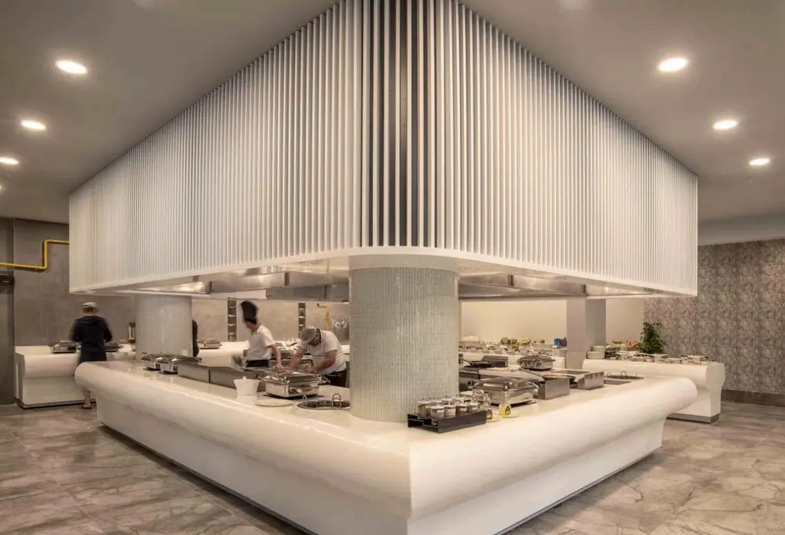Restauracja i jedzenie w hotelu Riviera Zen Hotel