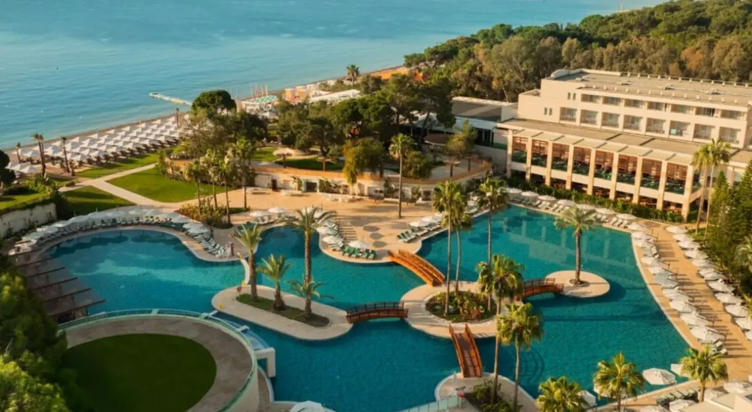 Basen w hotelu Rixos Premium Tekirova – The Land of Legends Theme Park Free Access