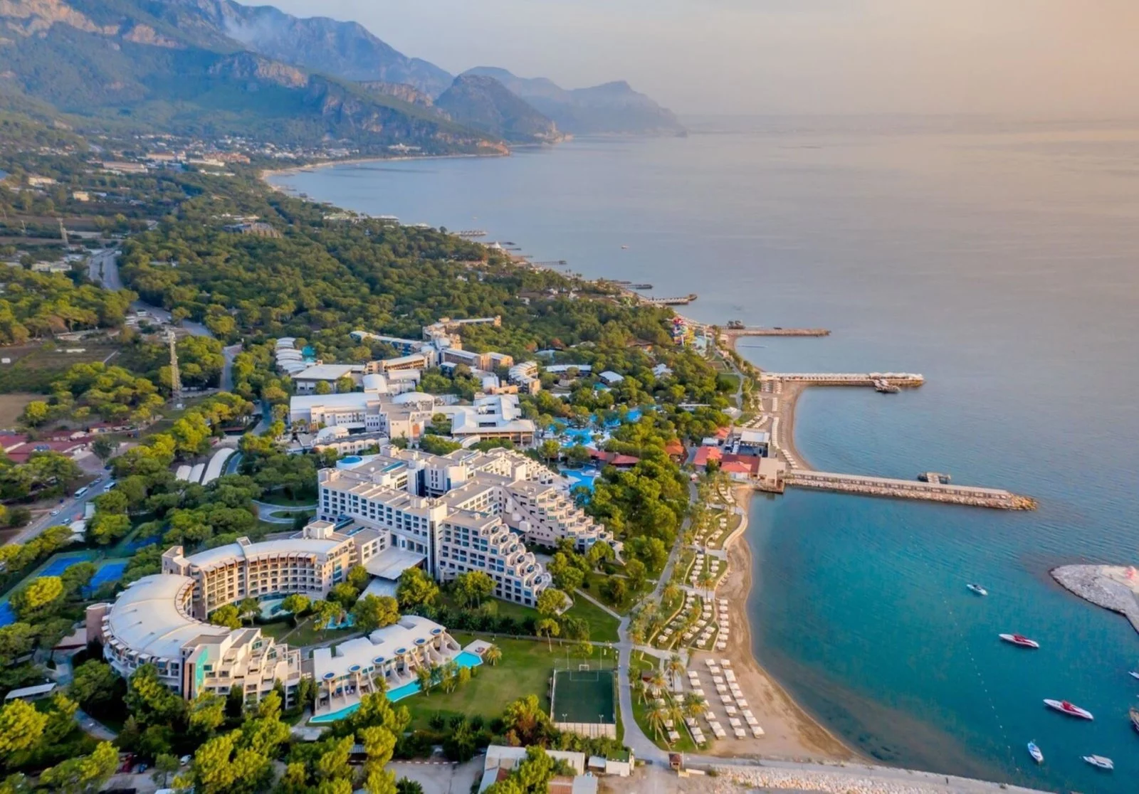 Hotel Rixos Sungate – The Land of Legends Theme Park Free Access