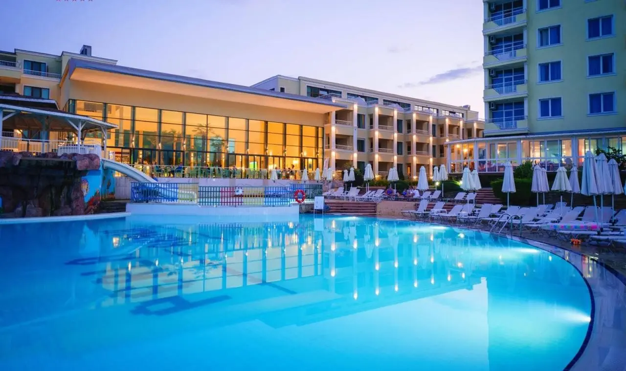 Royal Perla — PERLA GOLD LUXURY