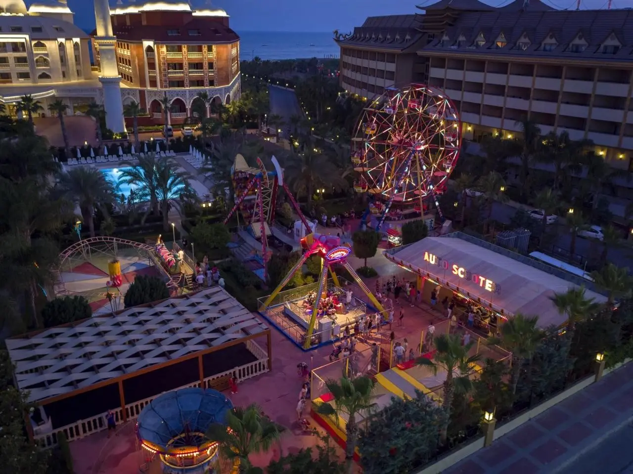 Royal TAJ Mahal — ROYAL TAJ MAHAL