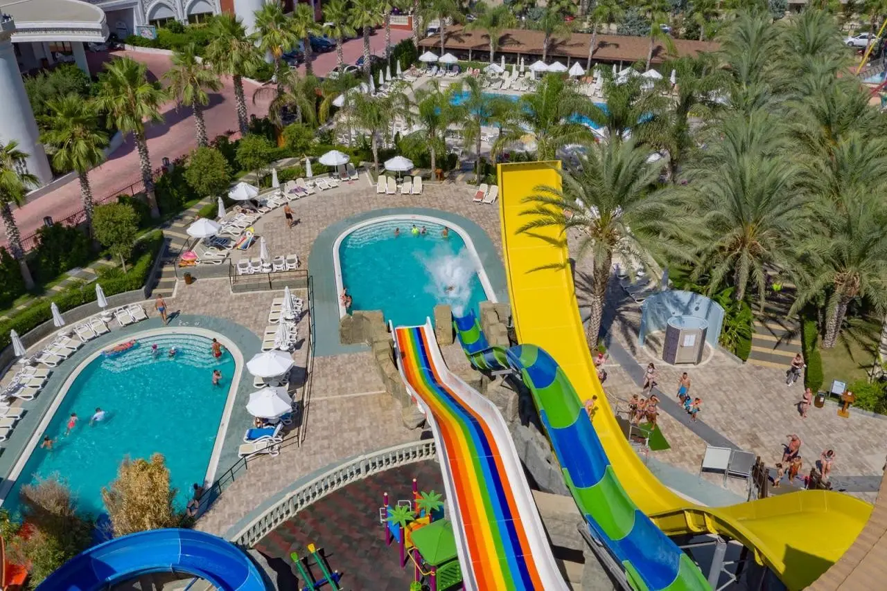 Royal TAJ Mahal — ROYAL TAJ MAHAL