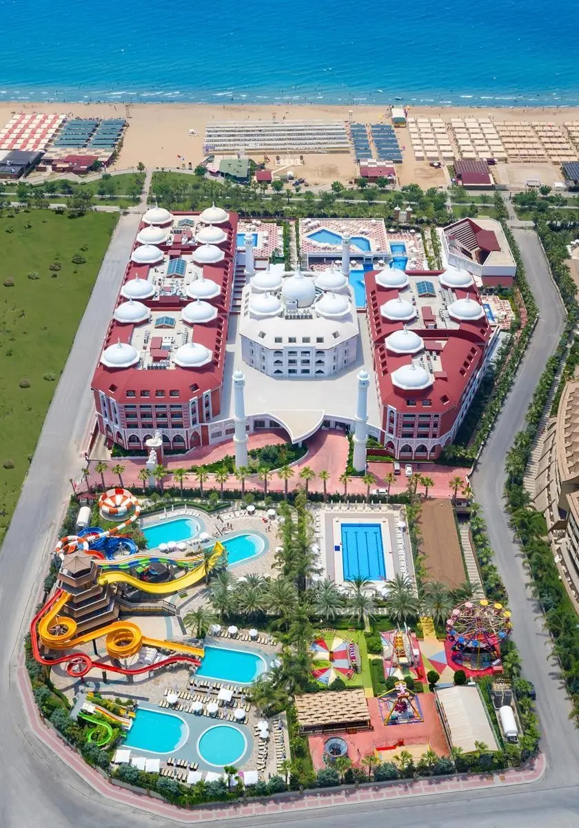 Royal TAJ Mahal — ROYAL TAJ MAHAL