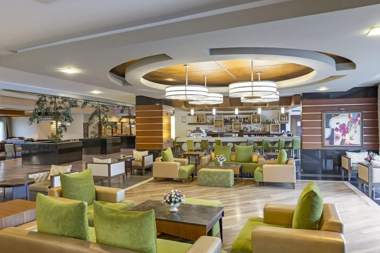 Royal Wings Hotel — ROYAL WINGS