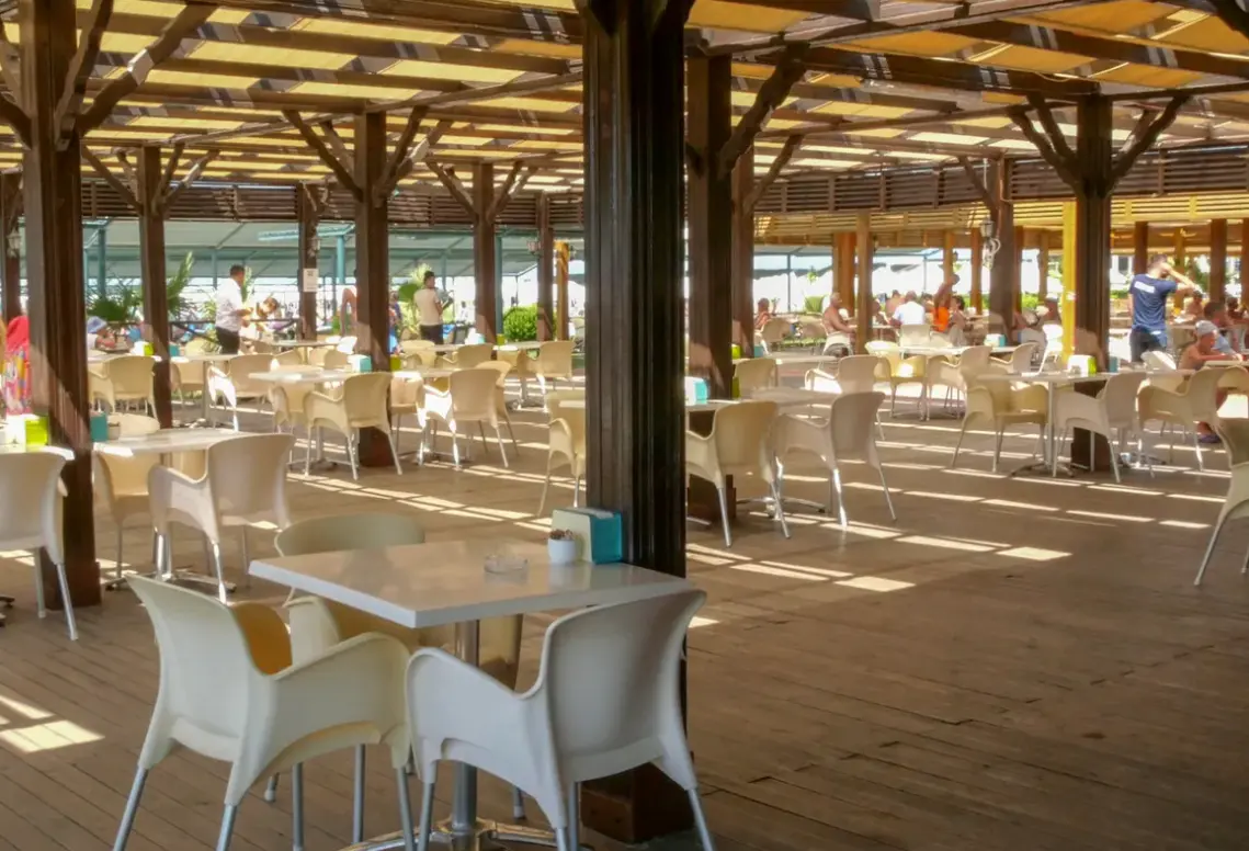 Restauracja i jedzenie w hotelu Seher Resort & Spa