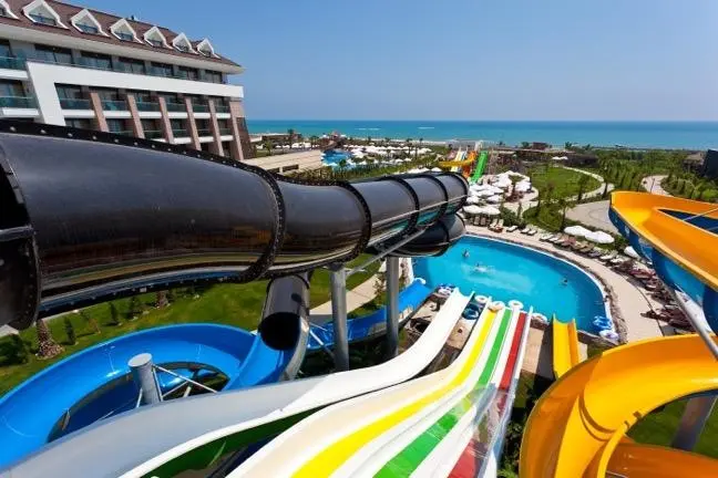 Sherwood Dreams — SHERWOOD DREAMS RESORT