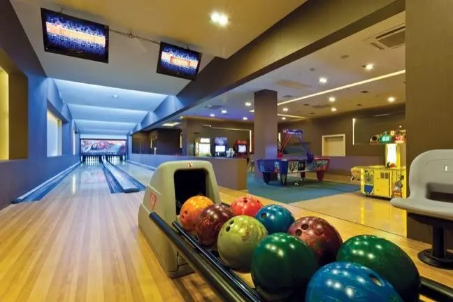 Sherwood Dreams — SHERWOOD DREAMS RESORT