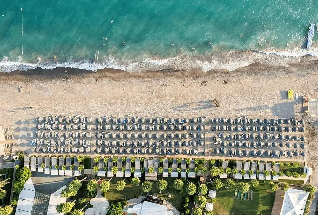 Plaża przy hotelu Siam Elegance Hotels & Spa