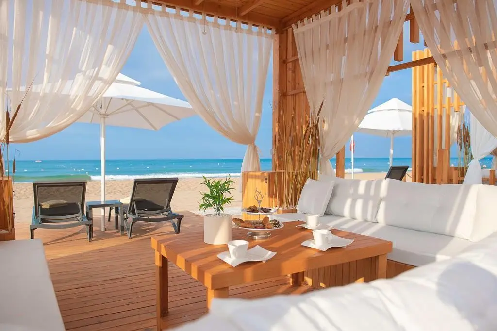 Side Premium — SIDE PREMIUM BY OZ HOTELS