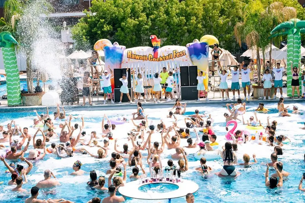 Side Premium — SIDE PREMIUM BY OZ HOTELS