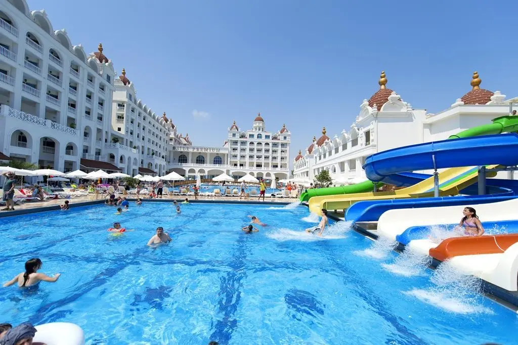 Side Premium — SIDE PREMIUM BY OZ HOTELS